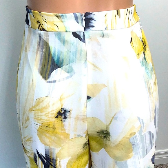 Frank Lyman Wide Leg Dress Pants - Picture 6 of 6